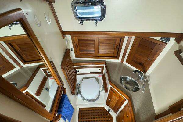 Pacific Seacraft 44 Yacht For Sale