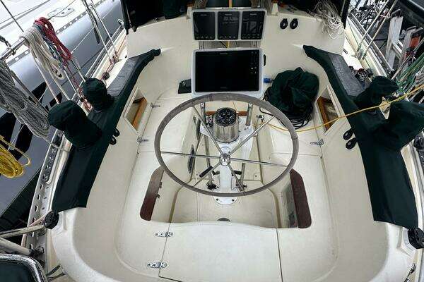 Pacific Seacraft 44 Yacht For Sale