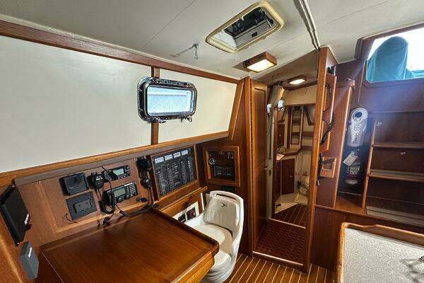 Pacific Seacraft 44 Yacht For Sale