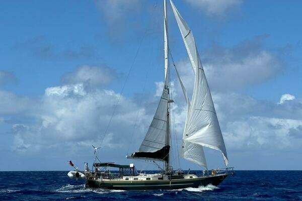 Pacific Seacraft 44 Yacht For Sale