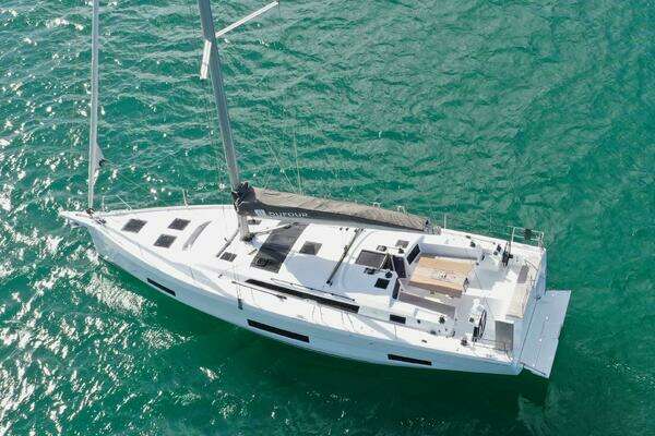 Dufour 470 Yacht For Sale