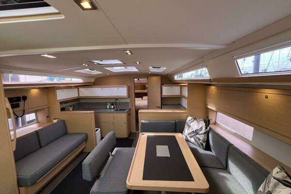 Dufour 470 Yacht For Sale
