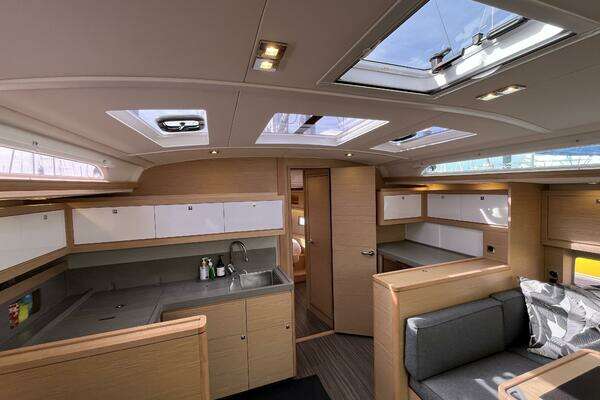 Dufour 470 Yacht For Sale