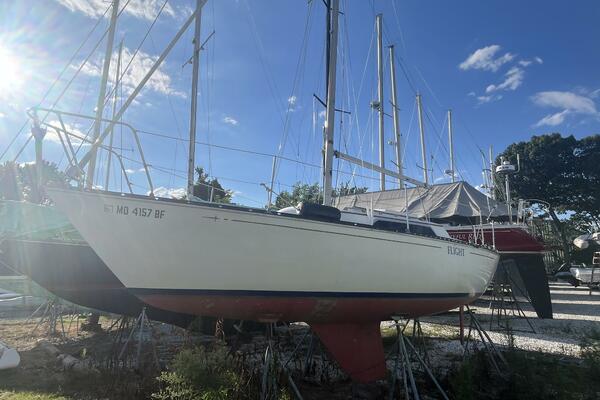 24ft C amp C Yacht For Sale