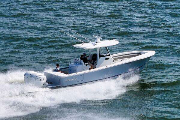 Regulator 31 FS Yacht For Sale