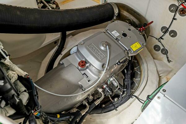 2022 50 Cruisers Cantius - Mint 2 Bee - Engine Room