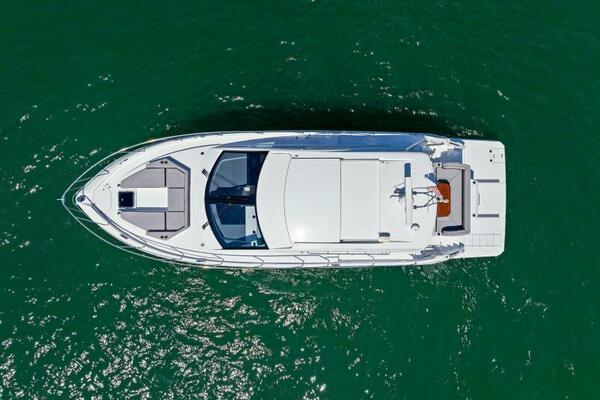 2022 50 Cruisers Cantius - Mint 2 Bee - Profile 