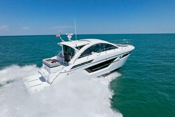 2022 50 Cruisers Cantius - Mint 2 Bee - Profile 