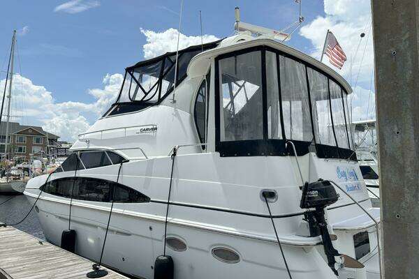 Photo of the 2001 Carver 396 Aft Cabin MY "Busy Living"