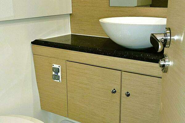 Jeanneau  Yacht For Sale