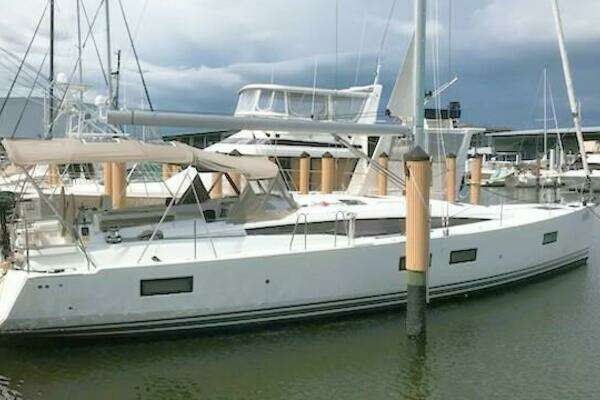 51' Jeanneau