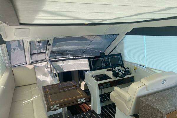 Cruisers Yachts 48 Cantius Yacht For Sale