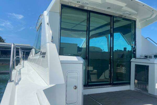 Cruisers Yachts 48 Cantius Yacht For Sale