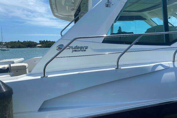 Cruisers Yachts 48 Cantius Yacht For Sale