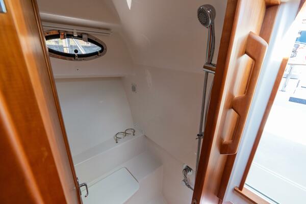 Black Sheep 35ft Back Cove Yacht For Sale