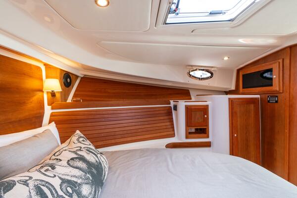 Black Sheep 35ft Back Cove Yacht For Sale