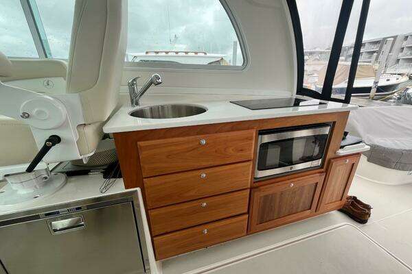 Back Cove 340 Yacht For Sale