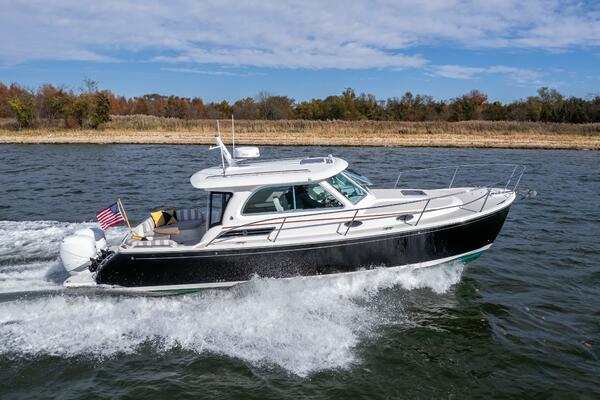 Black Sheep 35ft Back Cove Yacht For Sale