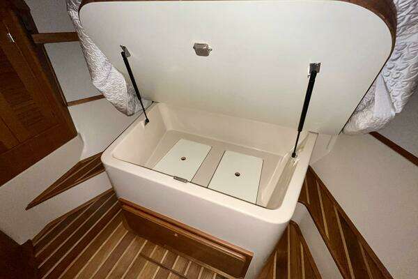 Island Packet 465 Yacht For Sale