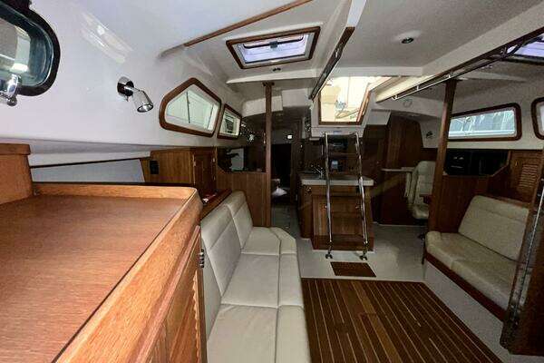 Island Packet 465 Yacht For Sale