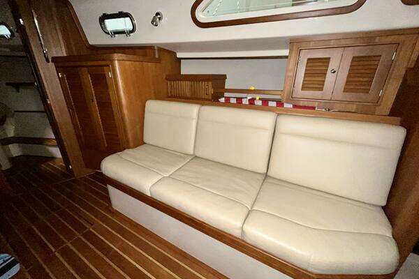 Island Packet 465 Yacht For Sale