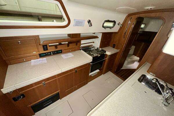 Island Packet 465 Yacht For Sale