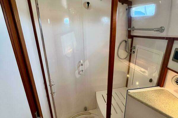 Sabre 40 Sedan Yacht For Sale