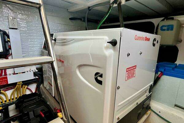 Sabre 40 Sedan Yacht For Sale