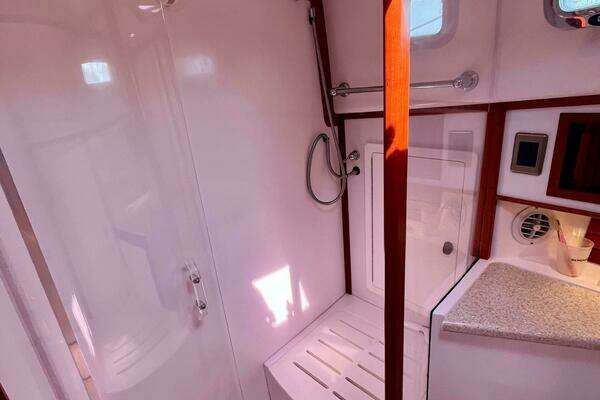 Sabre 40 Sedan Yacht For Sale