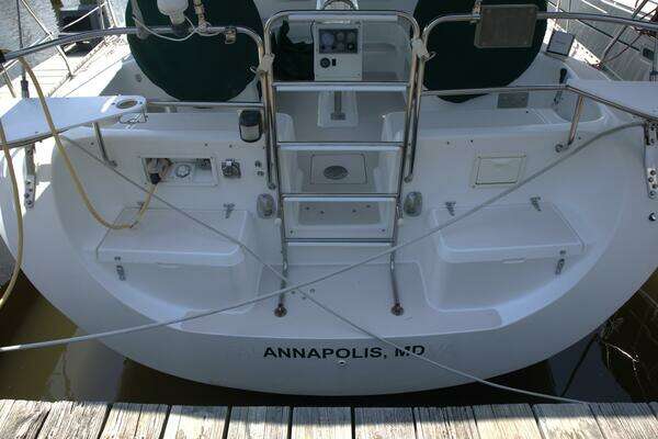 Photo of the 1996 Catalina 400 "Immunity"