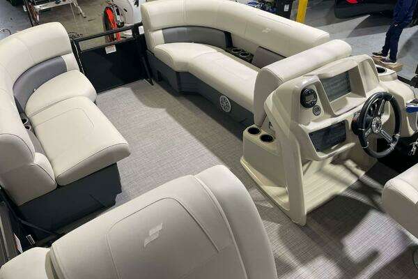 Photo of the 2024 Vision  "WX-003"