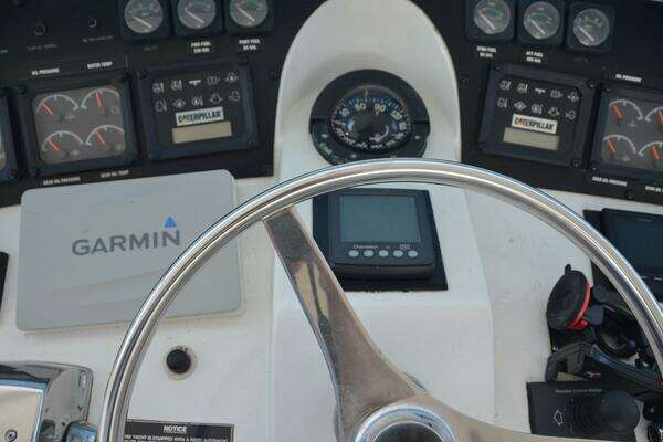 Hatteras 52 Sportdeck Yacht For Sale