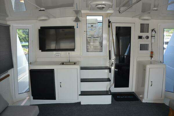 Hatteras 52 Sportdeck Yacht For Sale