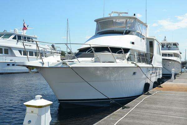 Hatteras 52 Sportdeck Yacht For Sale