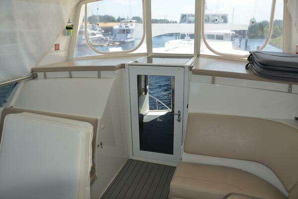 Hatteras 52 Sportdeck Yacht For Sale