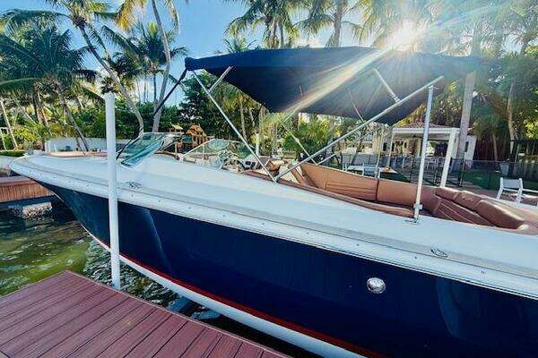 Chris-Craft Launch 32 Yacht For Sale