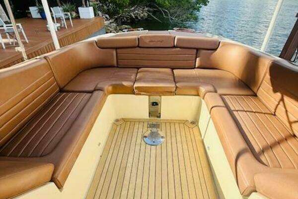 Chris-Craft Launch 32 Yacht For Sale