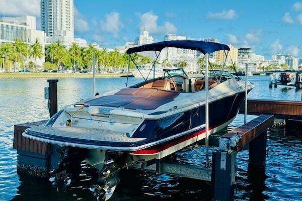 Chris-Craft Launch 32 Yacht For Sale