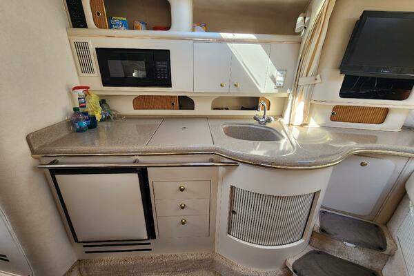 31ft Sea Ray Yacht For Sale