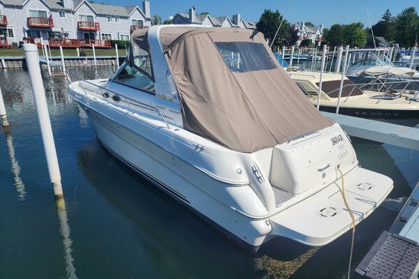 31ft Sea Ray Yacht For Sale