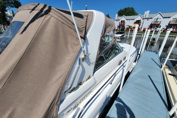 31ft Sea Ray Yacht For Sale