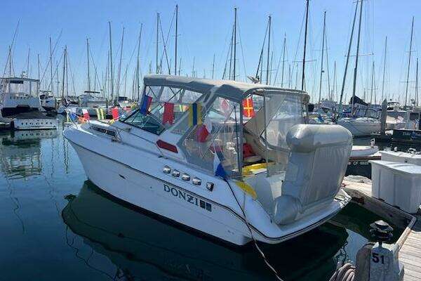 Donzi 30 Yacht For Sale