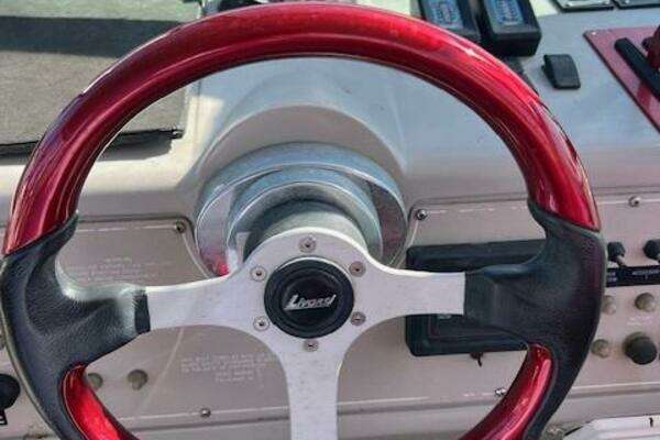 Donzi 30 Yacht For Sale