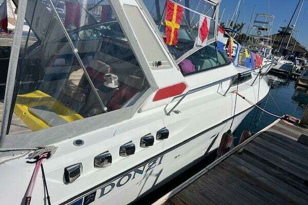 Donzi 30 Yacht For Sale