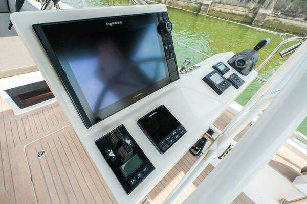Dufour D61 Yacht For Sale