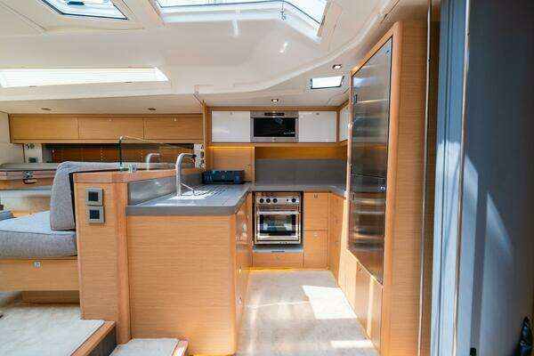Dufour D61 Yacht For Sale
