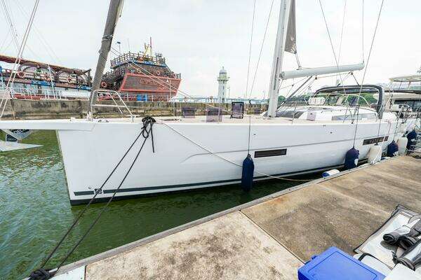 Dufour D61 Yacht For Sale