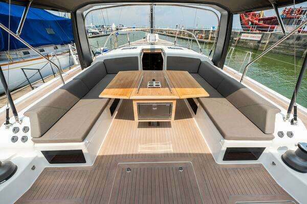 Dufour D61 Yacht For Sale