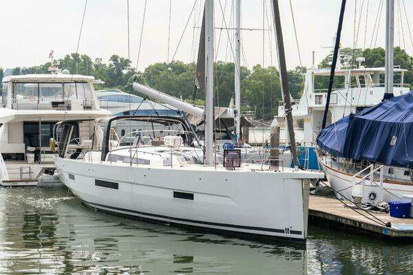 Dufour D61 Yacht For Sale
