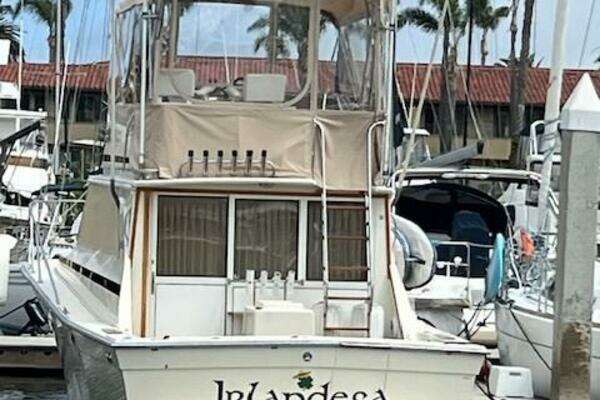 Viking 35 Flybridge Yacht For Sale